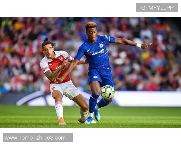 哈维西蒙斯的崛起之路：从青年才俊到足球世界的新星