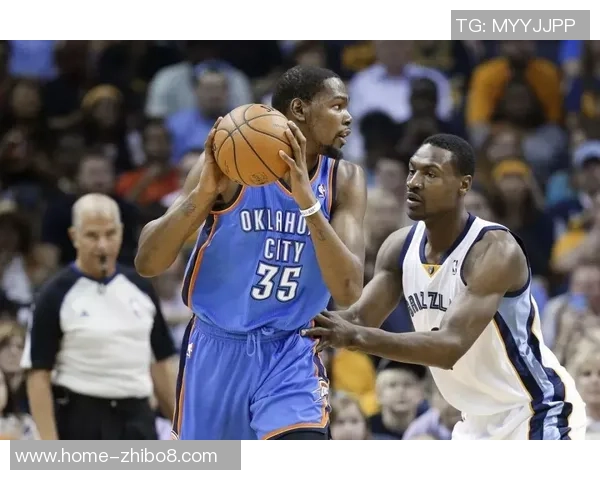 托尼阿伦与杜兰特的对决分析:防守与进攻的巅峰较量 托尼阿伦与杜兰特的对决分析:防守与进攻的巅峰较量